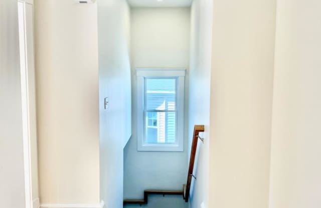 145 Winsor Gallery 4