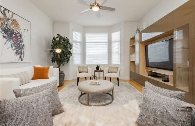 2220 Village Walk Drive Gallery 2