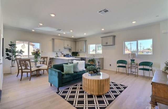 1630 W mission Boulevard photos photos