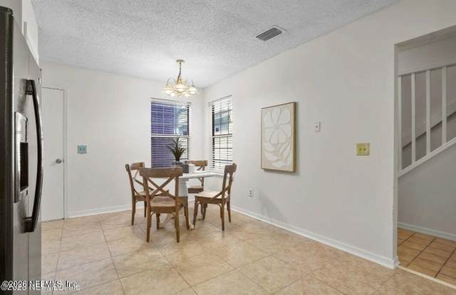 12054 COBBLEWOOD Lane N Gallery 4