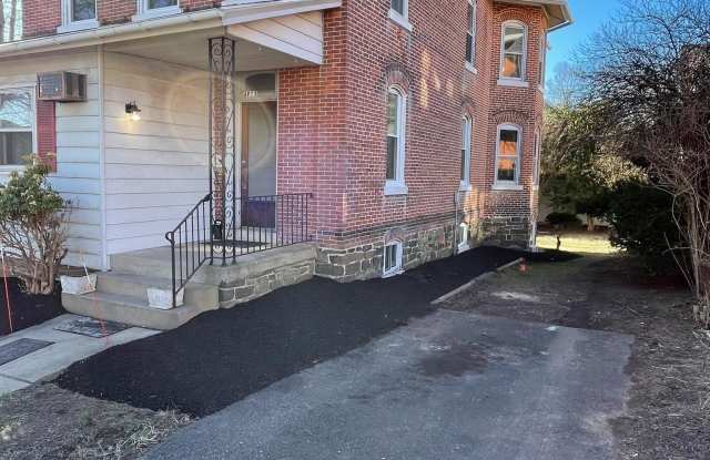 120 S 6TH STREET - 120 South 6th Street, Perkasie, PA 18944