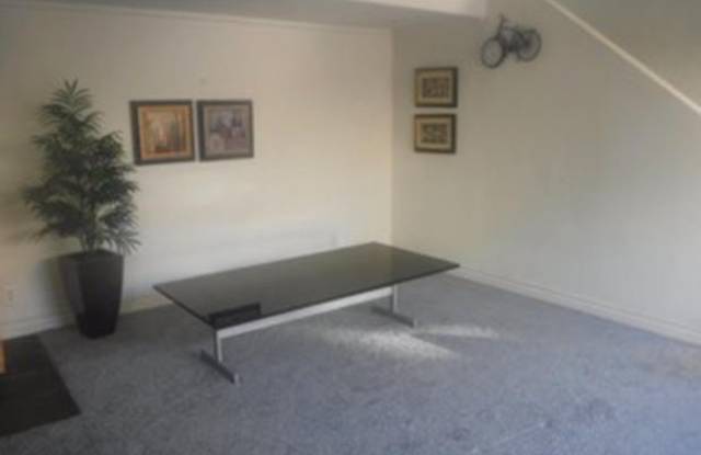 3126 W Adirondack Court Gallery 4