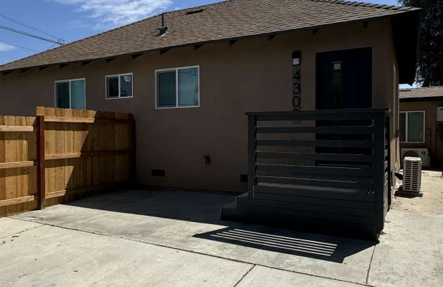 4309 Dwight Street photos photos