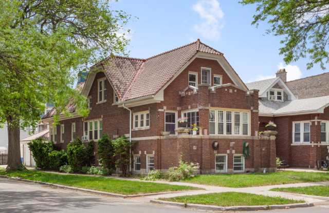 4101 W Oakdale Avenue photos photos