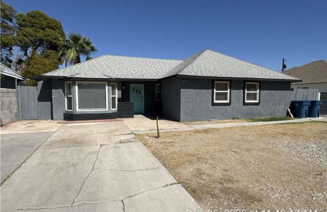 3-Bedroom Single-Story Home with No HOA & Large Backyard Gallery 3