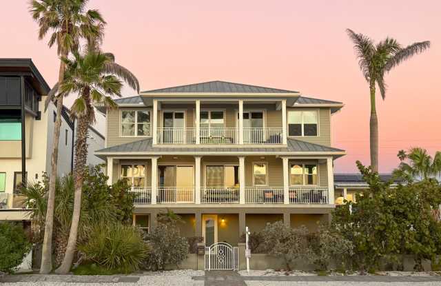 1205 Gulf Way photos photos