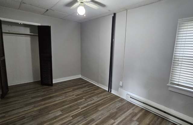 3124 Church St. Gallery 4