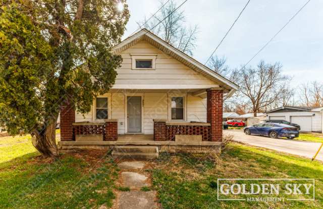 2440 South Hoyt Avenue photos photos