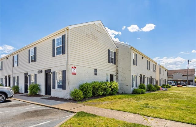 547 Edwards Street - 547 Edwards Street, Portsmouth, VA 23704
