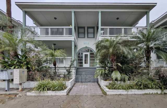 2743 Vernon Ter #4 photos photos