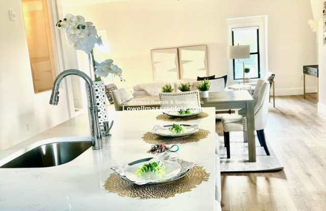 353 Pawtucket St. photos photos