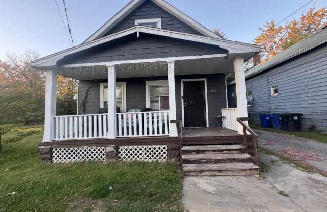 6107 Fullerton Ave photos photos