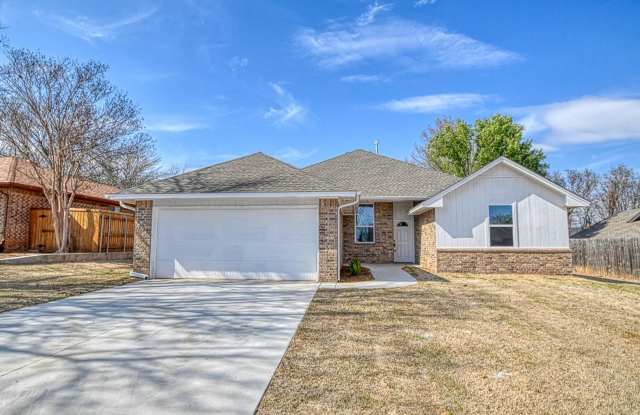 Brand New Construction in Hall Park! - 2327 Cottonwood Road, Norman, OK 73071
