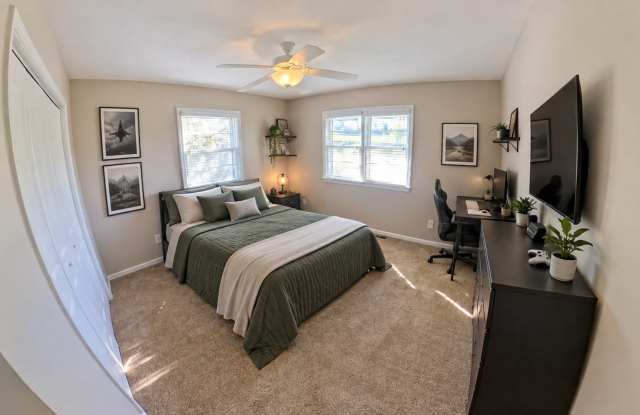 Stainless Steel Appliances + Attached 2-Car Garage + Pet Friendly + Washer Dryer Included! Available October 13th! Gallery 4