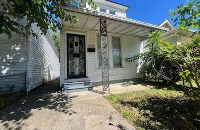 2 bedroom Bungalow! Gallery 3