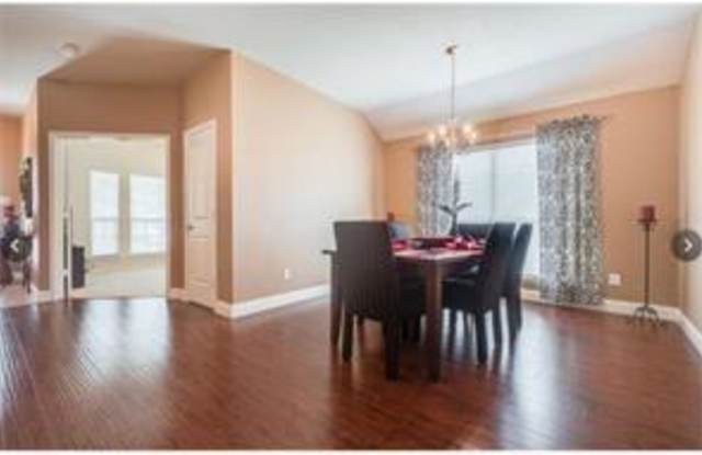 9517 Crooked Cat Drive Gallery 2