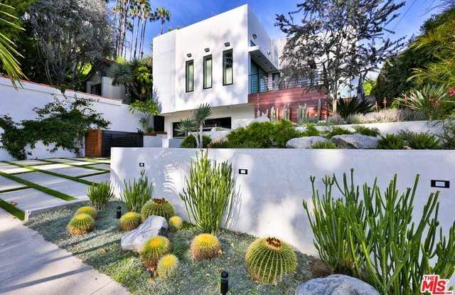1742 COURTNEY Ave Gallery 4