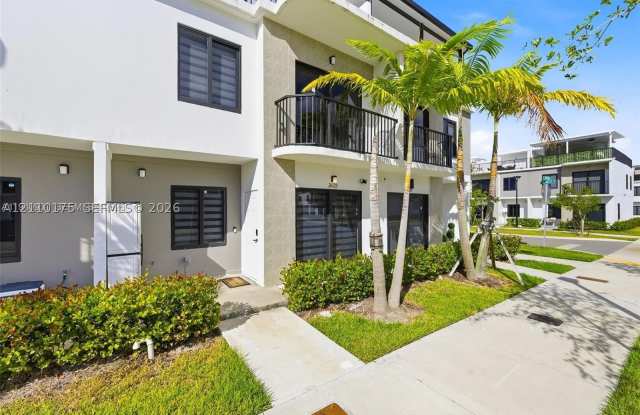26122 SW 145th Ct Gallery 1