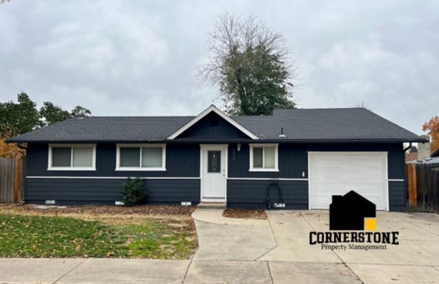 2957 Fairweather Drive - 2957 Fairweather Drive, Medford, OR 97501
