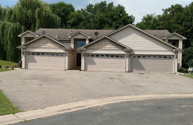 821 Creekside Circle - 1 photos photos