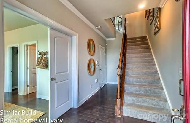 7913 Reunion Row Drive Gallery 3
