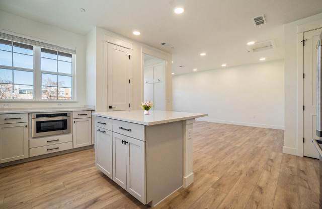 3045 East Trilby Road photos photos