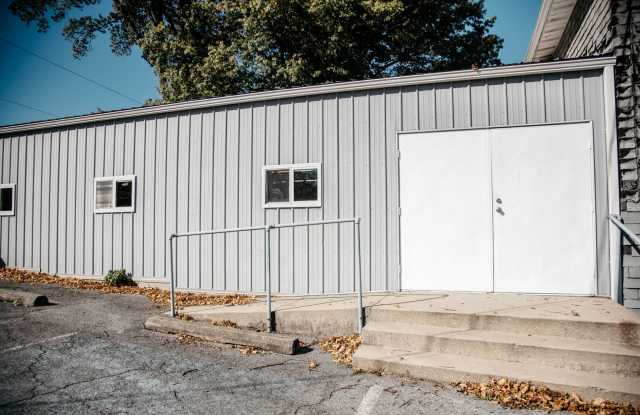 250 W Main St Gallery 3