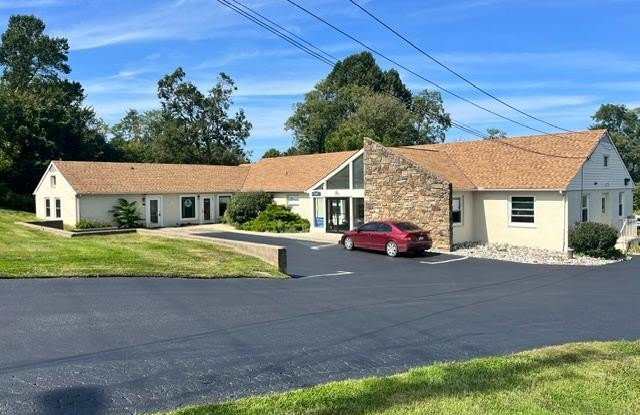 1691 HORSESHOE Pike photos photos