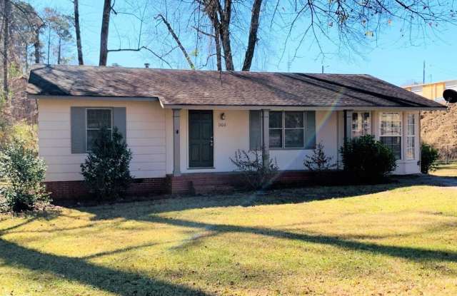 208 Laurel Lane - 208 Laurel Lane, LaGrange, GA 30241