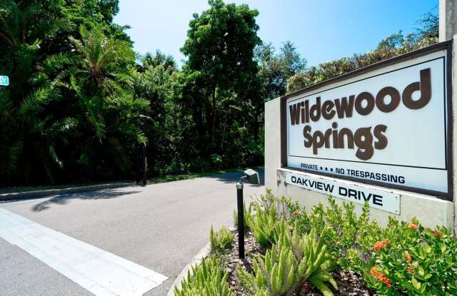 Charming 2BR Condo in Bradenton photos photos