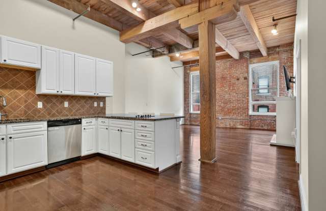 612 Central Street Gallery 2