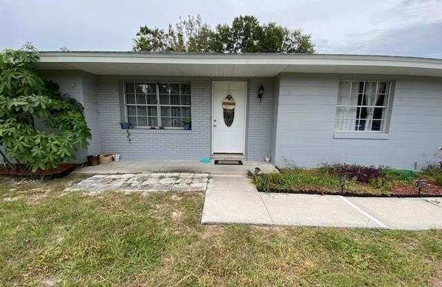 354 Shores Blvd photos photos