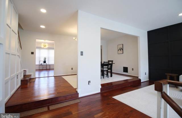 3139 STRATFORD Court photos photos