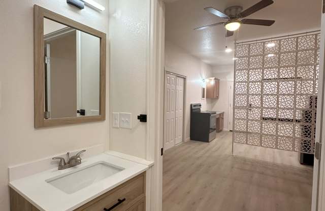 1744 Mariposa Road Gallery 1