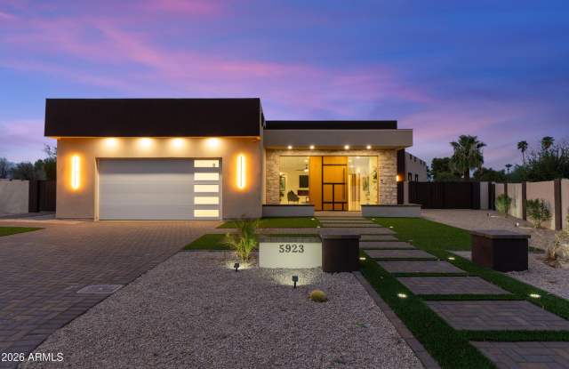 5923 E NORTH Lane Gallery 1