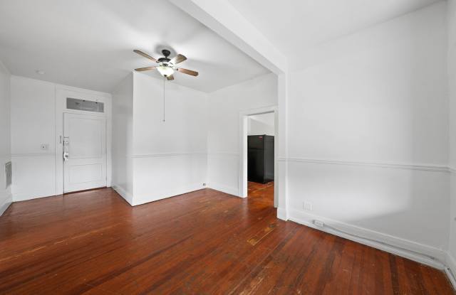 4713 North Florida Avenue Gallery 3