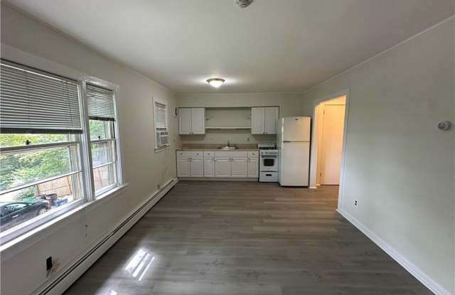 11 Chase Avenue photos photos