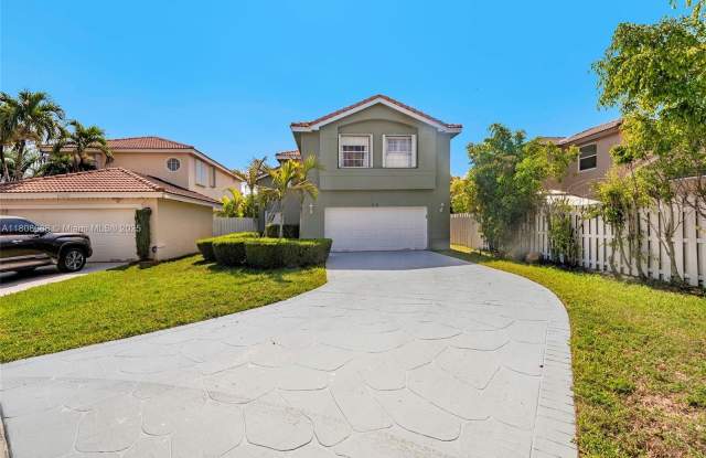 18045 SW 29th Ct photos photos