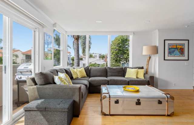 329 Bonair St - 329 Bonair Street, San Diego, CA 92037