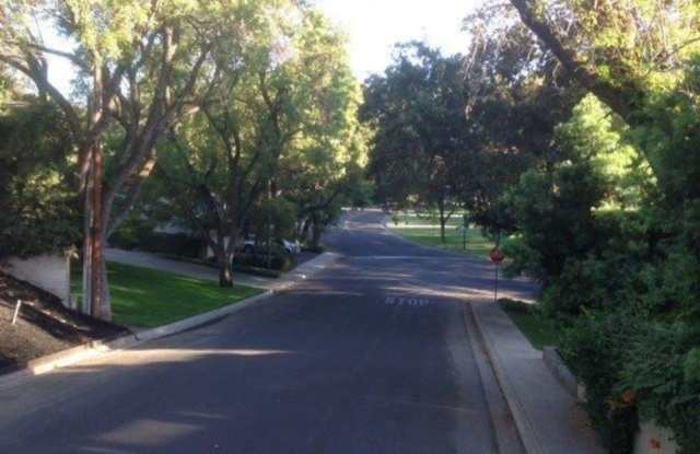 MODESTO: $2375 3 bedroom in Dry Creek area, great patio * Gallery 2