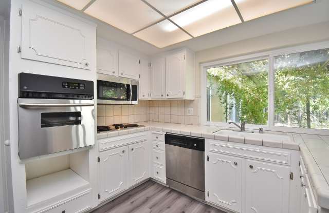 $4,390 4 BEDROOM GORGEOUS REMODELED SAN RAMON HOME photos photos