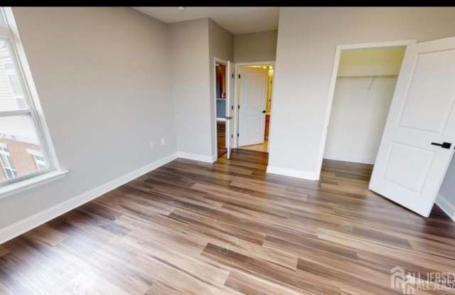 6301 Fernandez Court Gallery 2