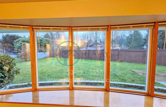 4139 Ridge Road West Gallery 3