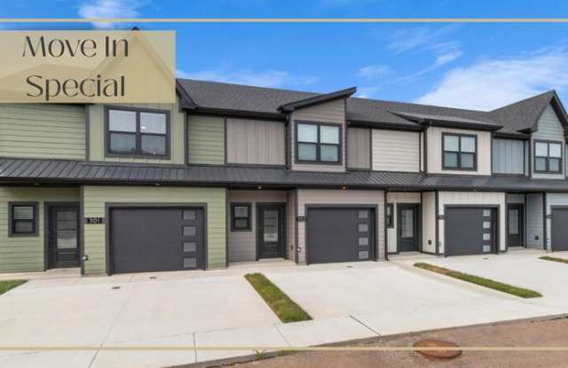 302 Jonathan Wade Cir photos photos