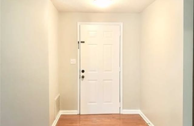 515 S S Kimberly Ct Gallery 2