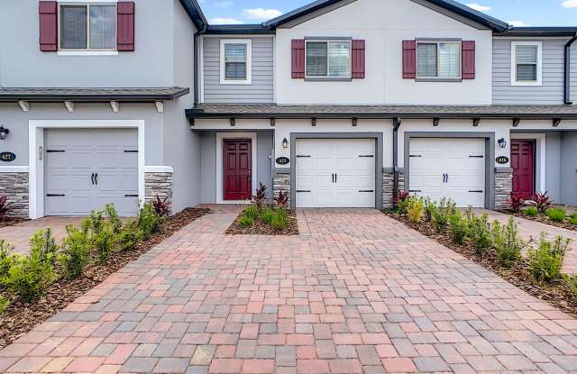 Stylish 3-Bedroom Townhome in Gated Sanford Community – Available Now! photos photos
