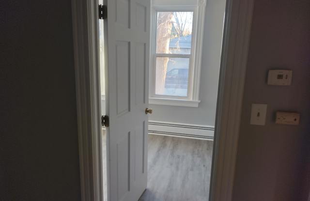 1027 6th Avenue South Gallery 2