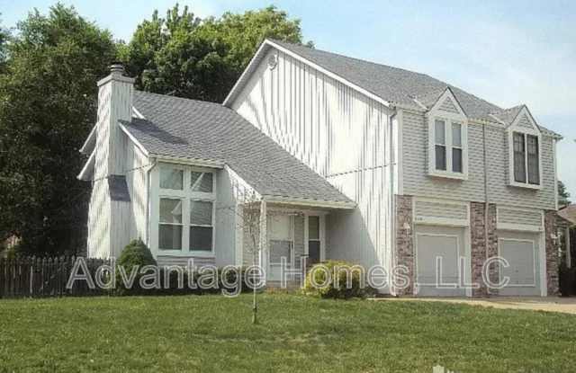 11814-11816 Caenen St - 11814 Caenen Street, Overland Park, KS 66210