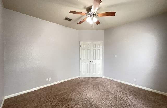 6202 DIEGO LN Gallery 4
