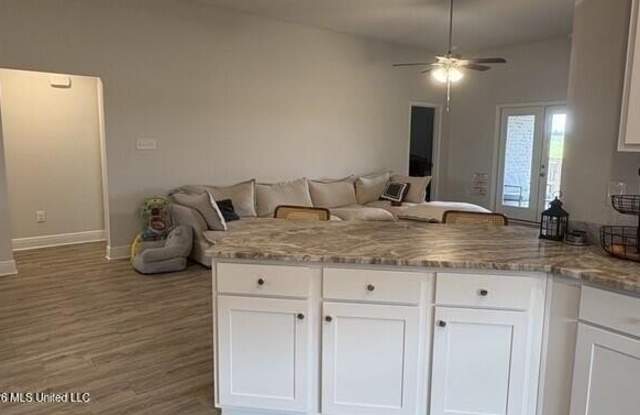 14027 Oak Arbor Drive Gallery 3